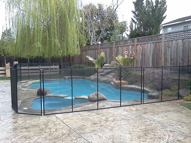 Baby-Barrier-Pool-Safety-Fence-5